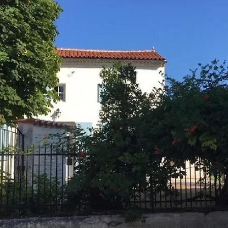 De L'abbaye Nyaraló